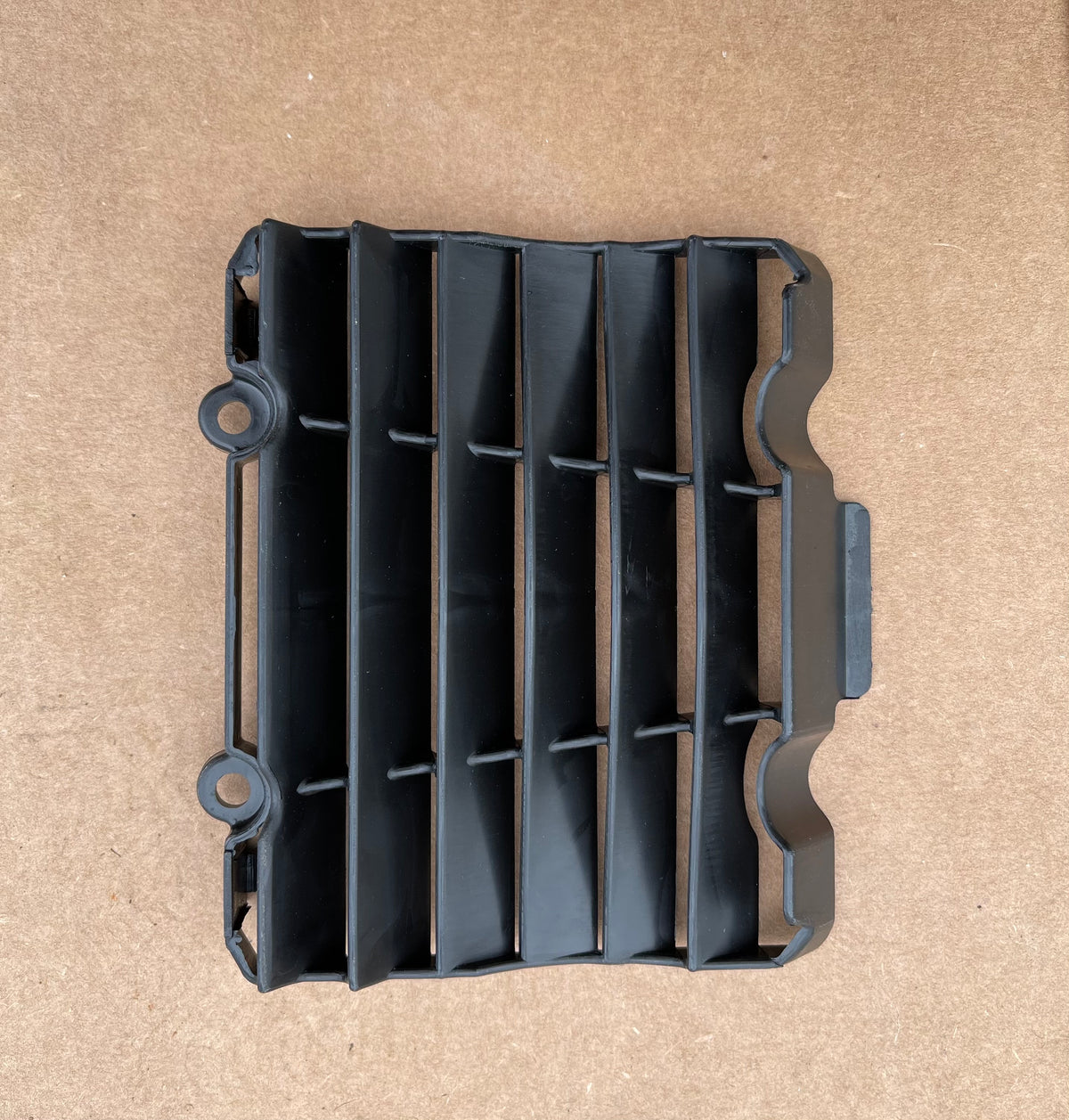 LOUVER - RADIATOR -2021 KING AND CX65 BLACK
