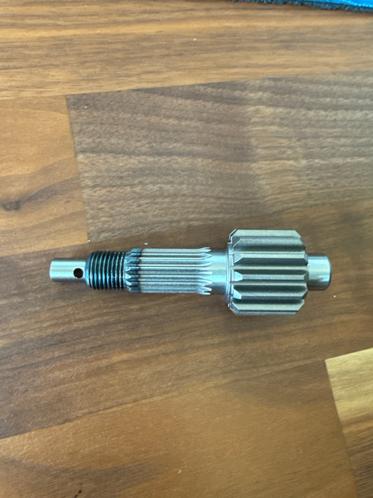 SECONDARY SHAFT, TRANSMISSION WITH GEAR CFD INPUT SHAFT VENOM ENGINE