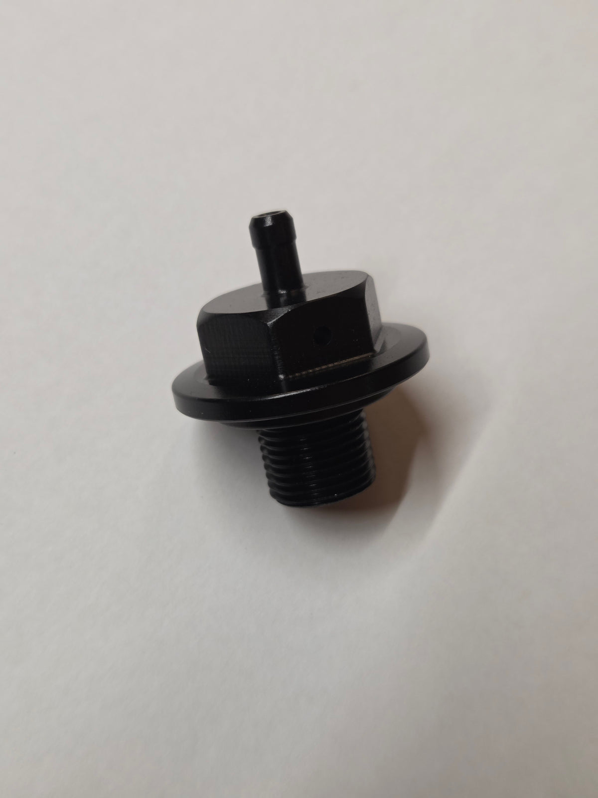 FCMU0111 BOLT – STEERING STEM – w HOSE BARB