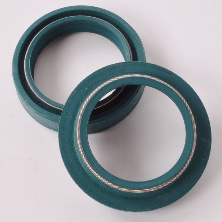 FRONT FORK SEAL & DUST SWIPER KIT 37MM FOR CX65