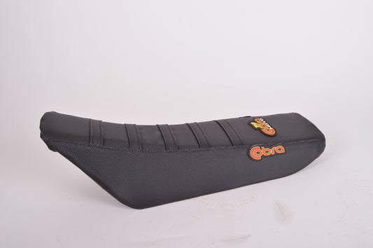 SEAT COVER - GRIPPER BLACK MOTO SEAT - CX65 2010-2021 ALL BLACK